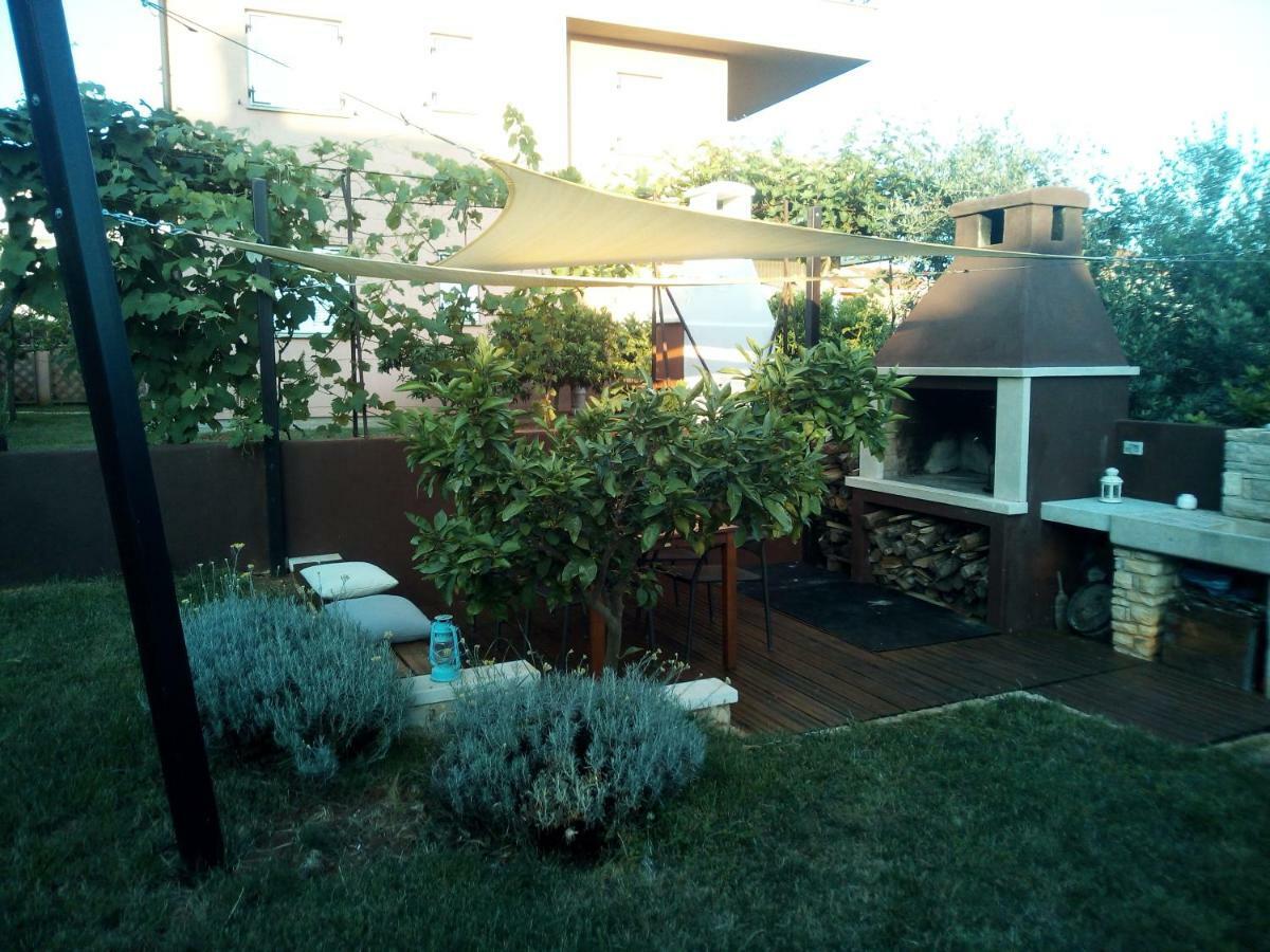 Apartments Mirela Novigrad Istria Εξωτερικό φωτογραφία